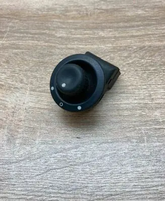 Renault Scenic I Wing mirror switch 7700847433F
