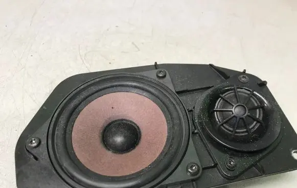 BMW 5 E60 E61 Parcel shelf speaker 65136934422 6934422