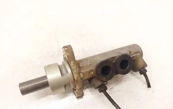 Renault Megane I Master brake cylinder