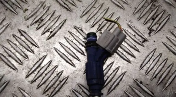 Fuel injector