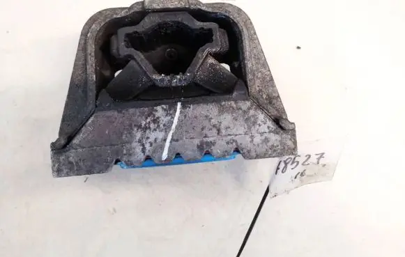 Volkswagen Caddy Engine mount bracket 1k0199262