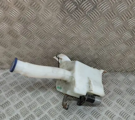 Ford Ranger Windshield washer fluid reservoir/tank AB3917613AC AB3917613BC
