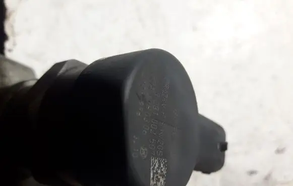 Hyundai Santa Fe Fuel distributor 
