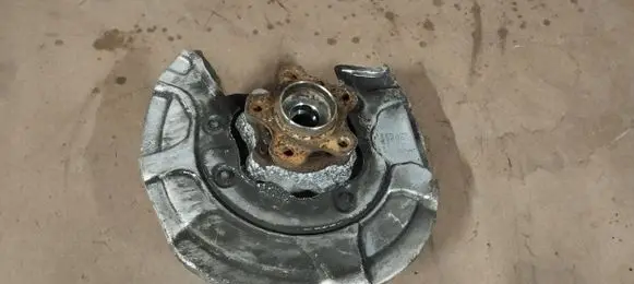 BMW 7 G11 G12 Rear wheel hub 6861804 6869788