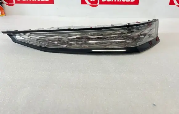 Citroen DS7 Crossback Tailgate rear/tail lights 9841320380 00227698