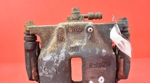 Suzuki SX4 Front brake caliper
