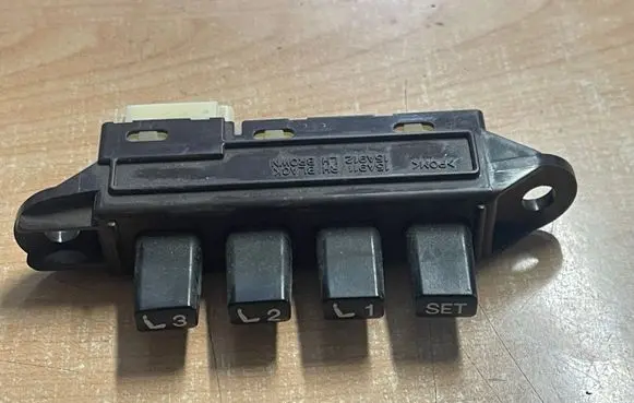 Lexus GS 300 350 430 450H Seat memory switch 15A911 15A912