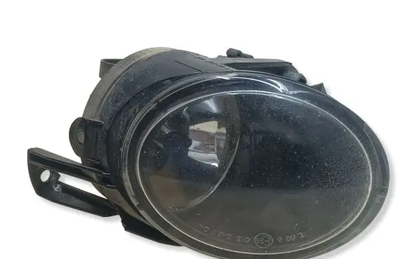 Volkswagen PASSAT B6 Front fog light 27129300
