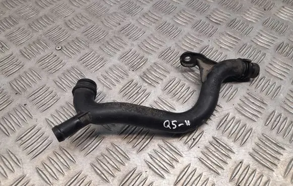 Audi Q5 SQ5 Engine coolant pipe/hose 06H121065D