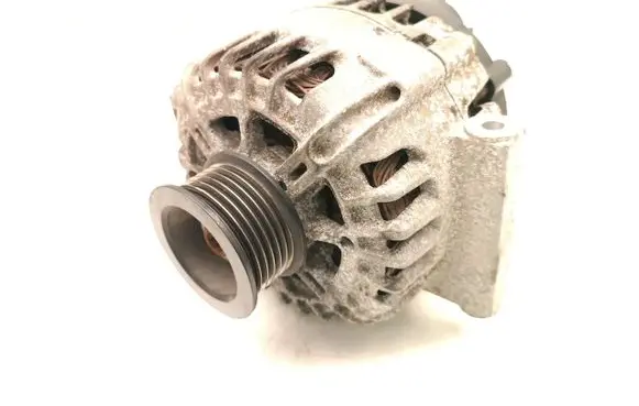 Opel Astra J Generator/alternator 13512745 2714513A TG12C283