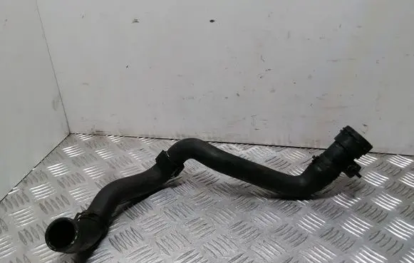 Audi A4 S4 B8 8K Engine coolant pipe/hose 8K0122203F