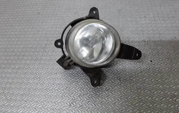 KIA Carens I Front fog light