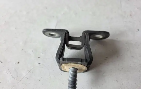 Ford Galaxy Tailgate/trunk/boot hinge