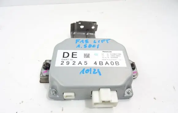 Nissan Juke I F15 Camera control unit module 298A54BA0B
