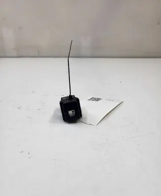 Citroen C4 I Picasso Fuel tank opening switch 96530658XT