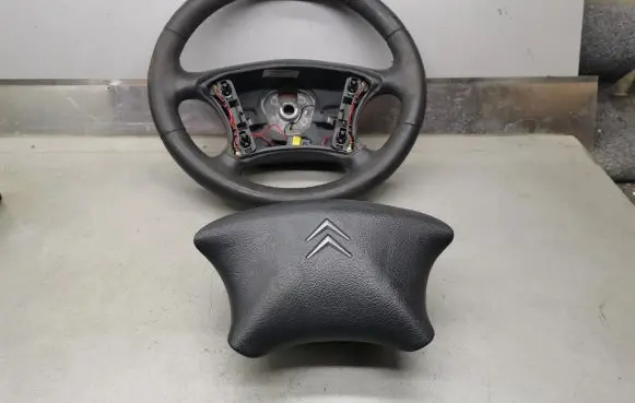 Citroen C5 Steering wheel 96326383ZE 96326381ZE