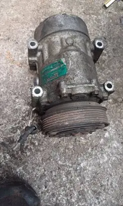 Renault Scenic I Air conditioning (A/C) compressor (pump) 7700866828B 5679411824 SD7V16