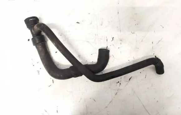 Audi A4 S4 B5 8D Engine coolant pipe/hose