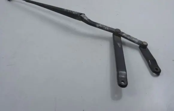 Nissan Almera Tino Front wiper blade arm