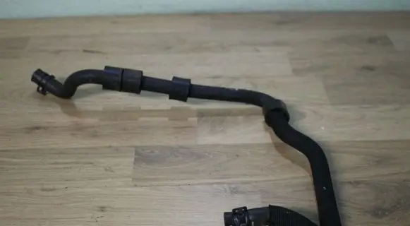 Audi A4 S4 B7 8E 8H Engine coolant pipe/hose 038121473B