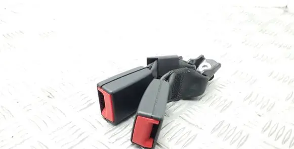 Volkswagen Jetta VI Middle seatbelt buckle (rear) 5C6857739