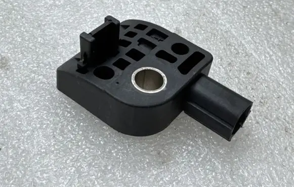 Tesla Model S Airbag deployment crash/impact sensor 100901700A 919038C393C