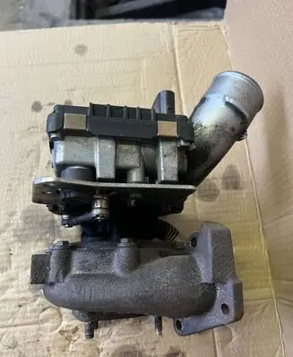 Audi A6 S6 C6 4F Turbo 059145715T