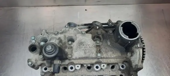 Volkswagen Polo Engine head 