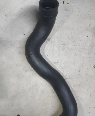 Volvo XC90 Intercooler hose/pipe 30645935 F7045