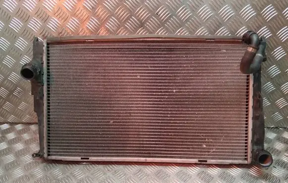 BMW 3 E90 E91 Coolant radiator 7788901