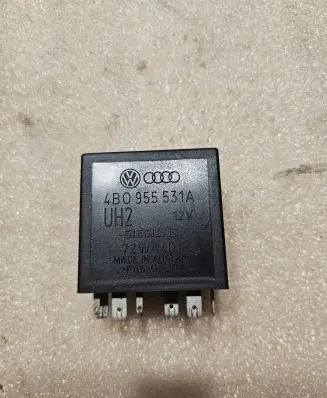 Volkswagen PASSAT B5 Other relay 4B0955531A 72WA401