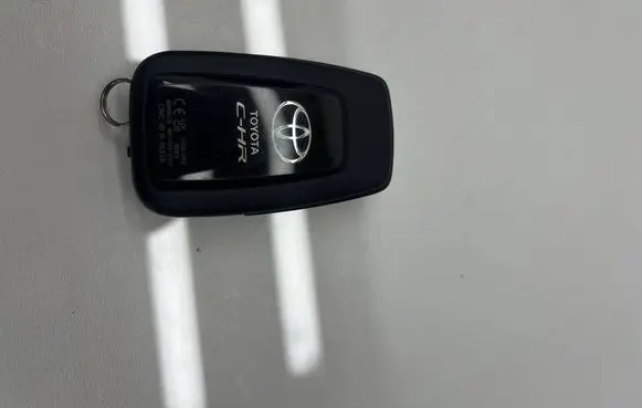 Toyota C-HR I Ignition key/card H16230 MR11024