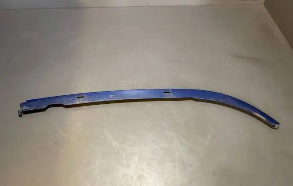 BMW 5 E39 Under headlight/headlamp trim 51138159305 229449 220440