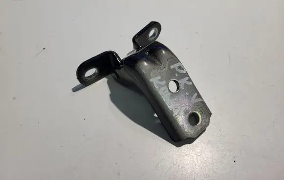 Hyundai Kona I Front door upper hinge
