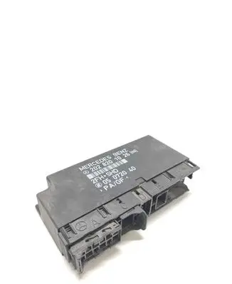 Mercedes-Benz E W210 Comfort/convenience module 2028201026