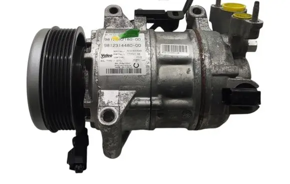 Peugeot 308 Air conditioning (A/C) compressor (pump) 9812682180