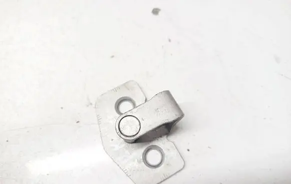 Saab 9-5 Front door lock loop/hook striker 
