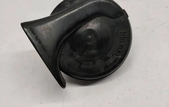Opel Vivaro Horn signal 0091001 CH2124 TR90