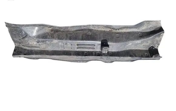Nissan Leaf I (ZE0) Wiper trim