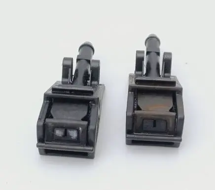 Volkswagen Golf IV Windshield washer spray nozzle 6E0955985