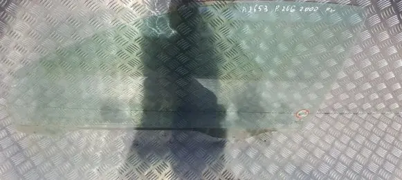 Peugeot 206 Front door window glass four-door