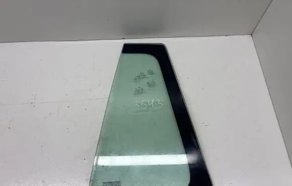 Opel Vectra C Rear vent window glass 43R00344