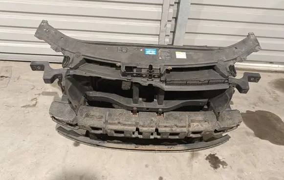 Volkswagen PASSAT B7 Radiator support slam panel 3AAPASSATB7