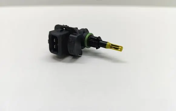BMW 5 E60 E61 Intake air temperature sensor 7792203 779220302 13677792203