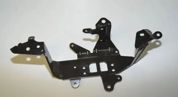 BMW 3 G20 G21 EGR valve cooler bracket 6817999 64216817999