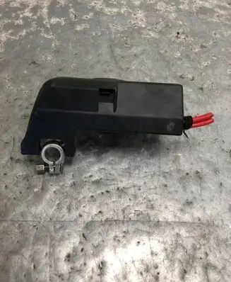 Audi A4 S4 B8 8K Battery relay fuse 4F0915519