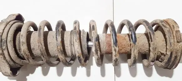 Mitsubishi Carisma Rear coil spring