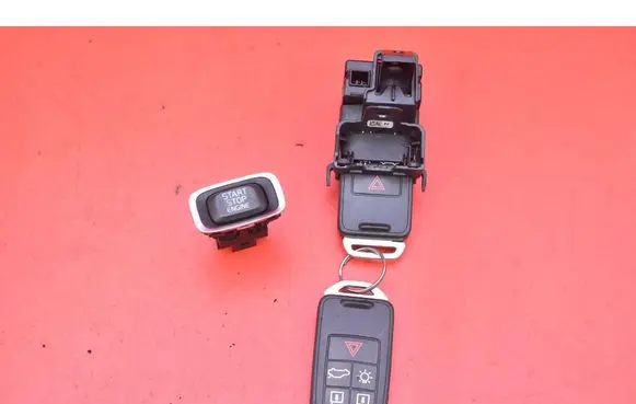 Volvo V40 Ignition lock AH4N15607AE