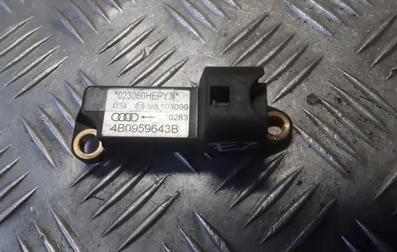 Audi A6 S6 C5 4B Airbag deployment crash/impact sensor 4B0959643B