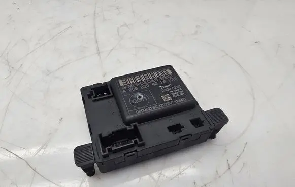 Volkswagen Crafter Door control unit/module A9068204026 00005226